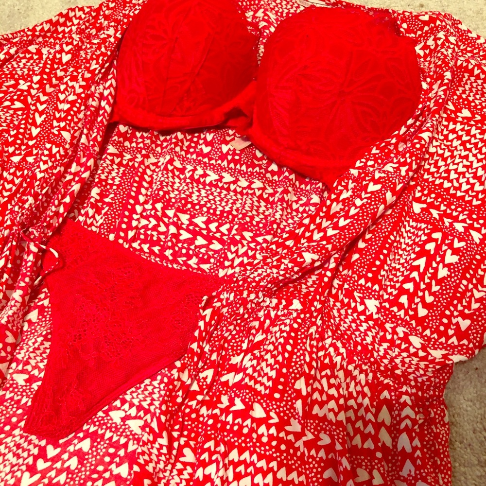 Victoria’s Secret set!